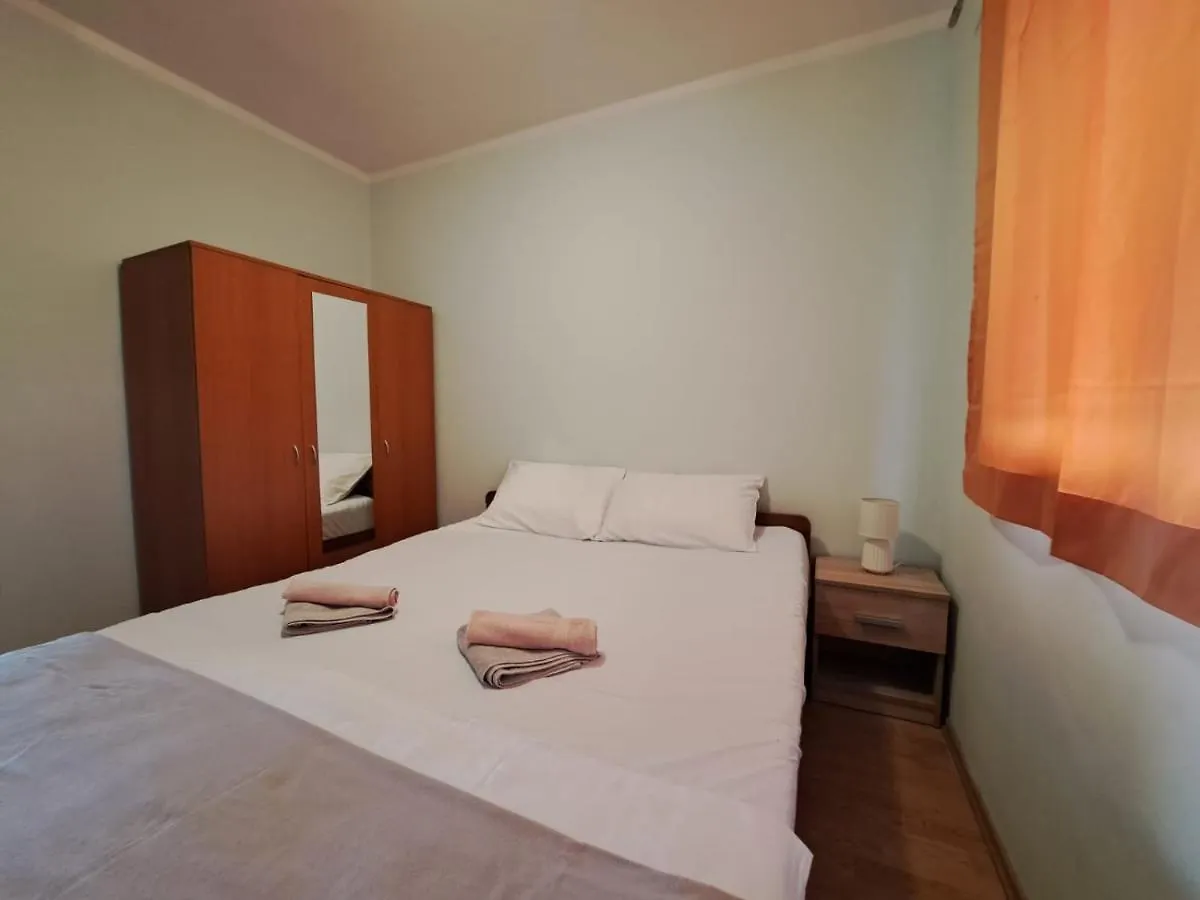 Apartmani Mazalovic Vir Apartment