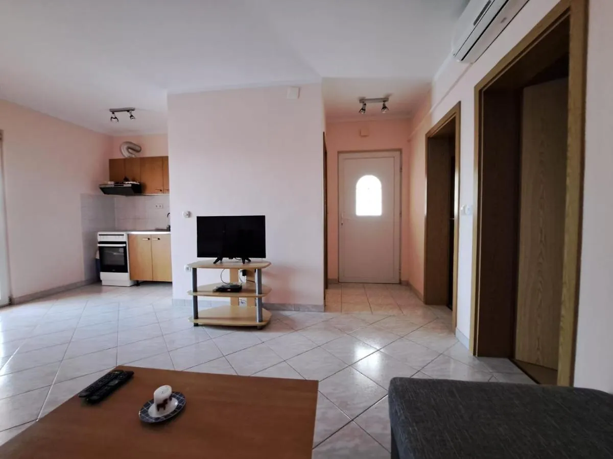 Apartmani Mazalovic Vir Apartment