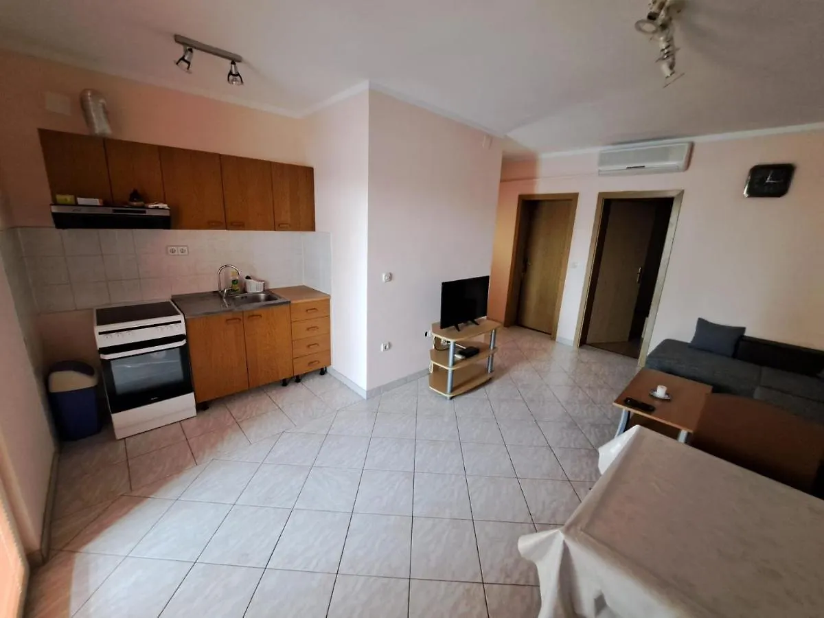 Apartmani Mazalovic Vir 0*,  Croatia